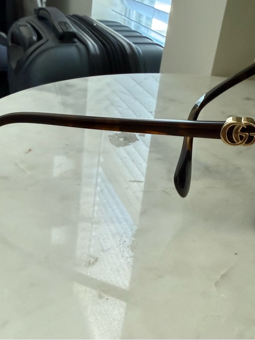 Gucci Dark Tortoiseshell Square Sunglasses with Gold GG Emblems - Picture 4 of 5